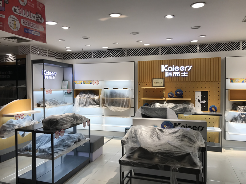 商業展柜：品牌視覺營銷的核心載體